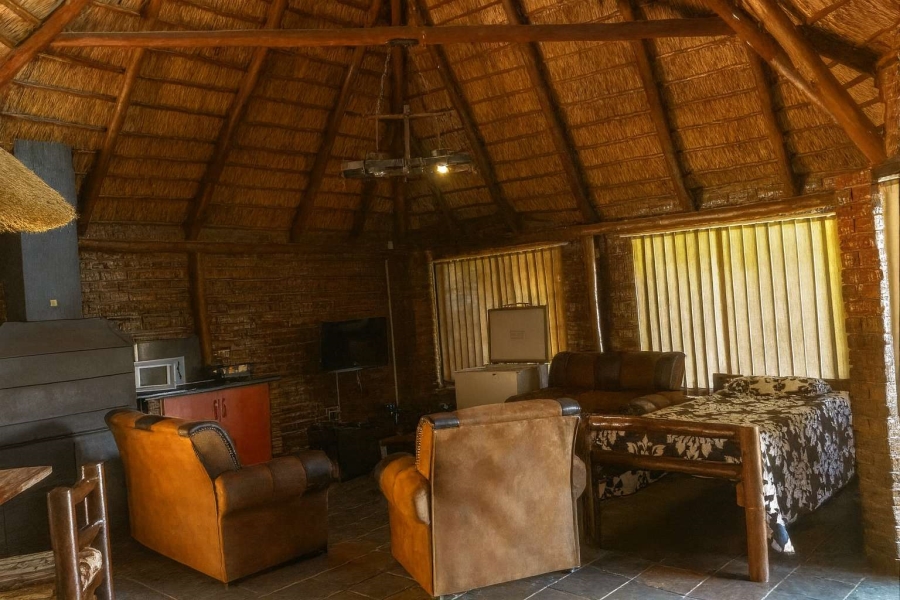 6 Bedroom Property for Sale in Bloemhof North West